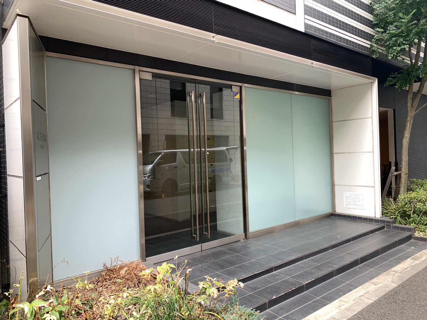 エントランス　エントランス