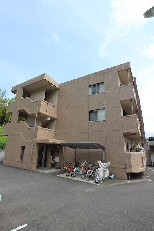 建物外観　洋風でおしゃれな外観です。