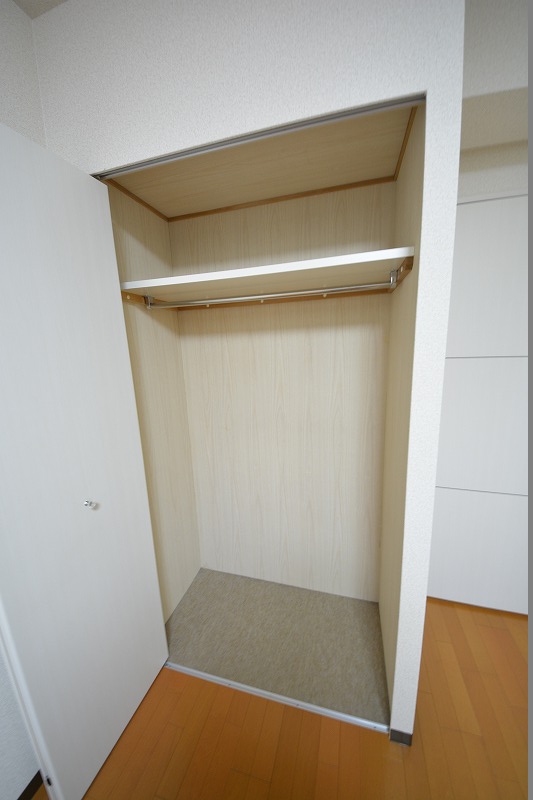 収納　ユーカ心斎橋東　クローゼット