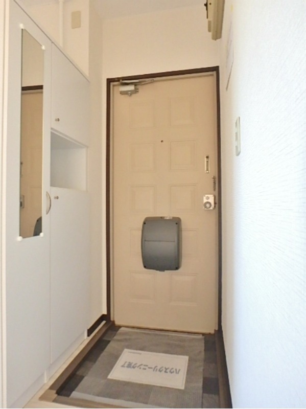 玄関　図面と現状に相違がある場合には現状を優先