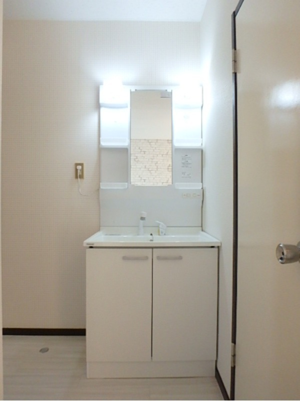 洗面設備　図面と現状に相違がある場合には現状を優先