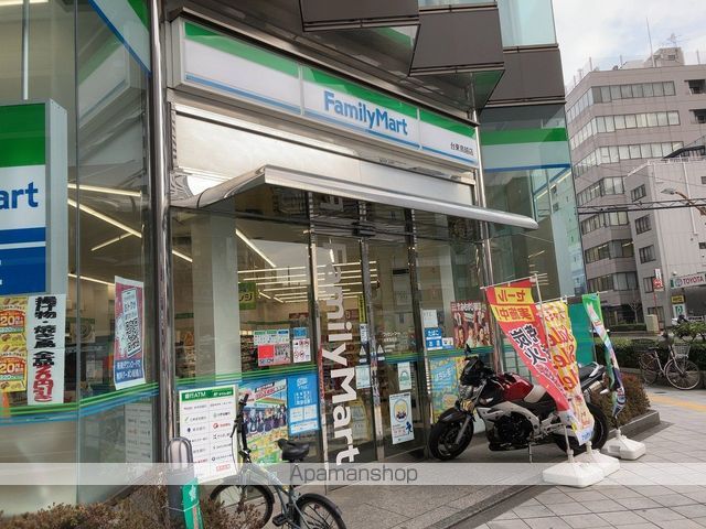 コンビニ　ファミリーマート台東鳥越店（コンビニ）まで374m
