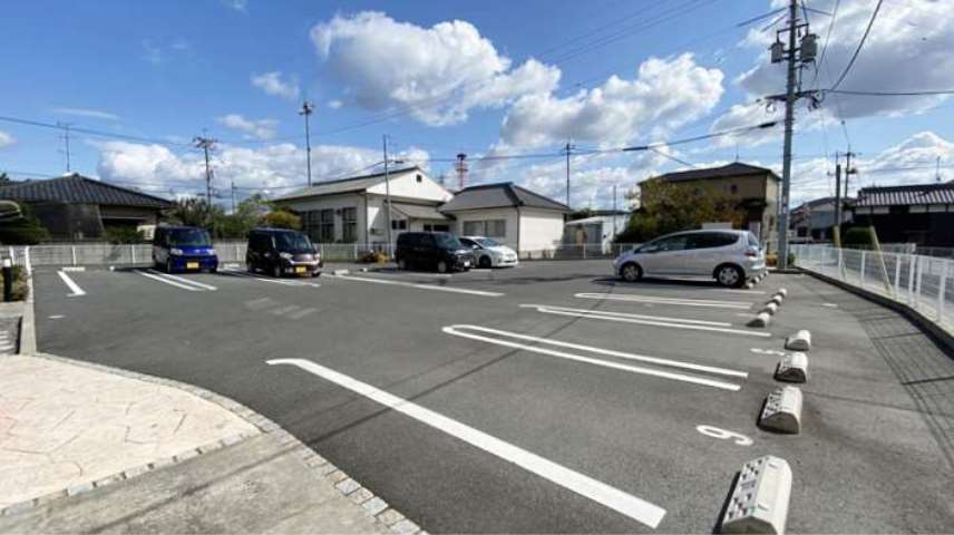 駐車場　駐車場