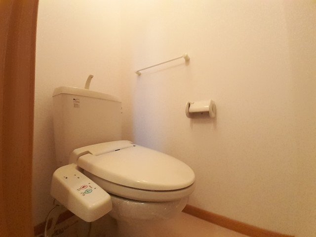 トイレ　シンプルで使いやすいトイレです