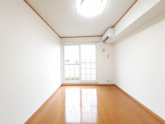 居室・リビング　使いやすい居間です