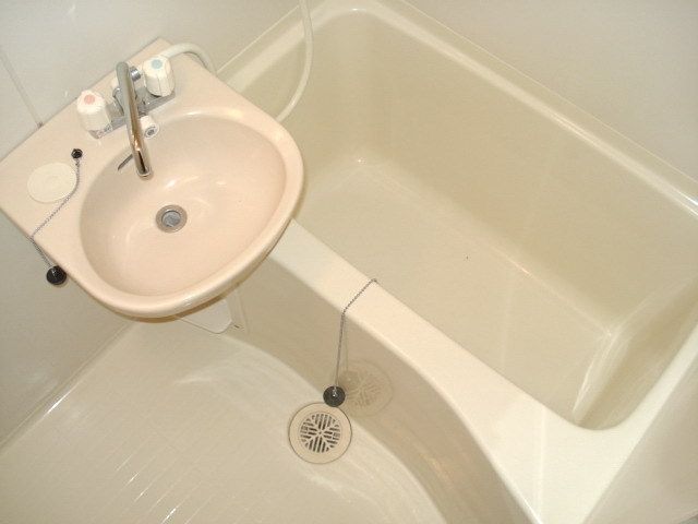 バス・シャワールーム　☆お疲れ様のお風呂です☆