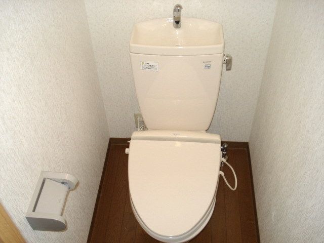 トイレ　☆暖かい暖房便座付きトイレ☆