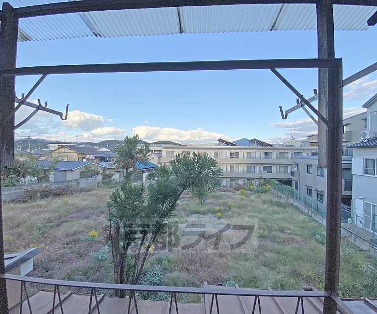 眺望　東向きバルコニーからの景色です。