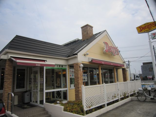 飲食店　デニーズ（飲食店）まで390m