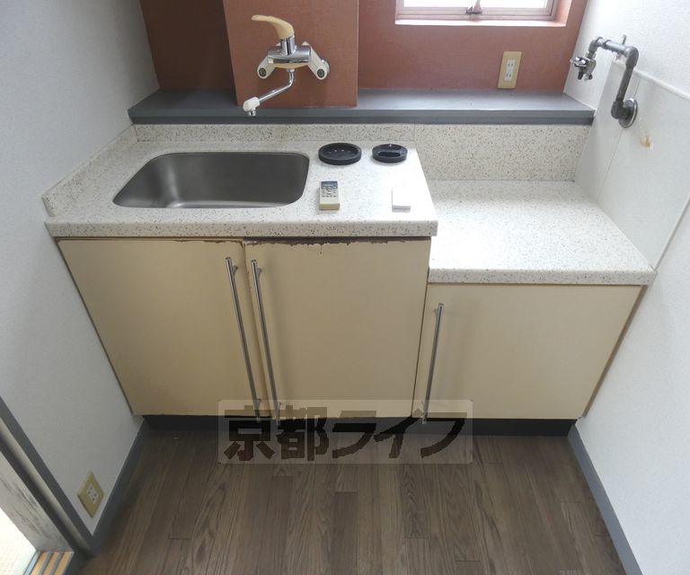 キッチン　広々としたキッチンです。