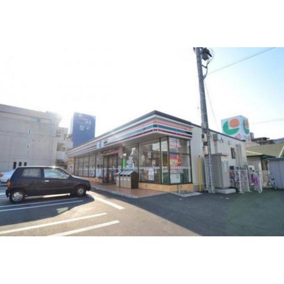 コンビニ　セブンイレブン広島山本１丁目店（コンビニ）まで348m