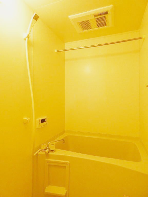 バス・シャワールーム　図面と現状に相違がある場合には現状を優先