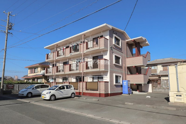 建物外観　鉄筋コンクリート造り