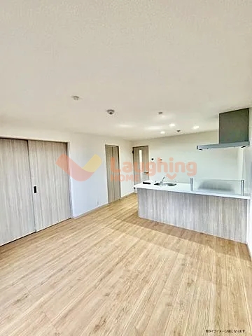 居室・リビング　同タイプのお写真です。