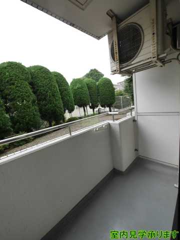 バルコニー　別部屋の画像になります。