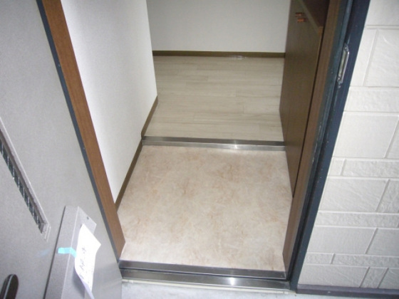 玄関　他号室のお写真です