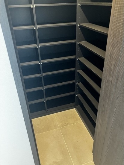 玄関　シューズインクローゼット