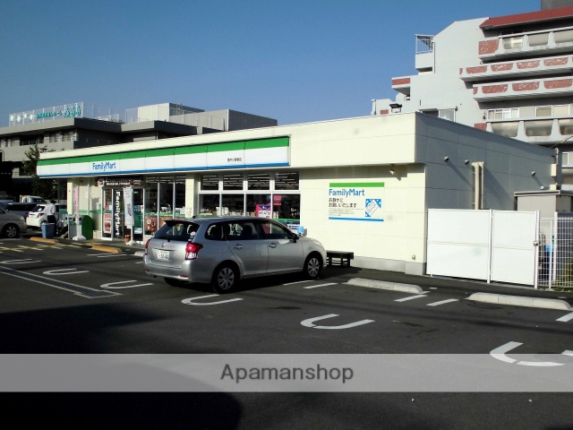 コンビニ　ファミリーマート豊中小曽根店（コンビニ）まで598m
