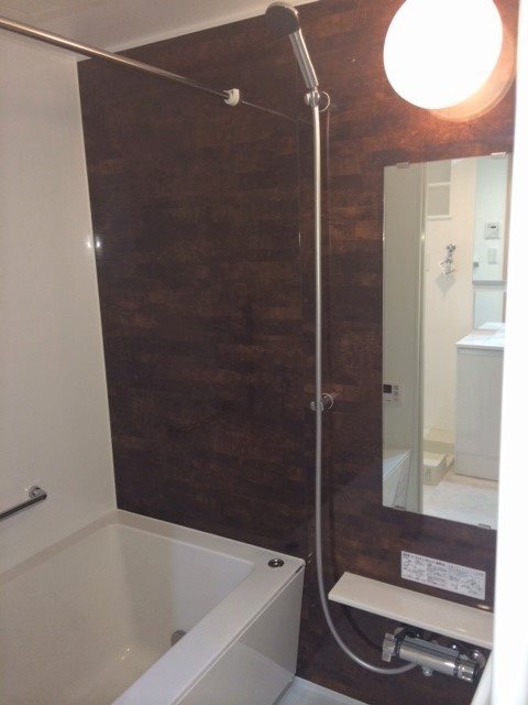 バス・シャワールーム