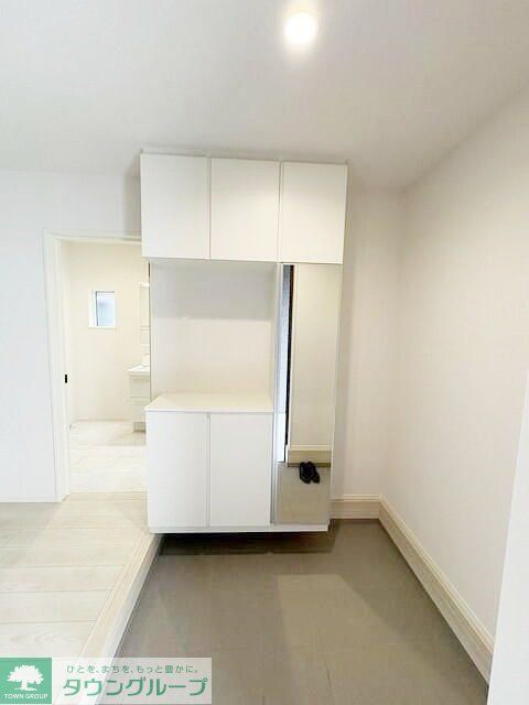 玄関　お問合せはタウンハウジングまで！※現地待合わせ相談可能