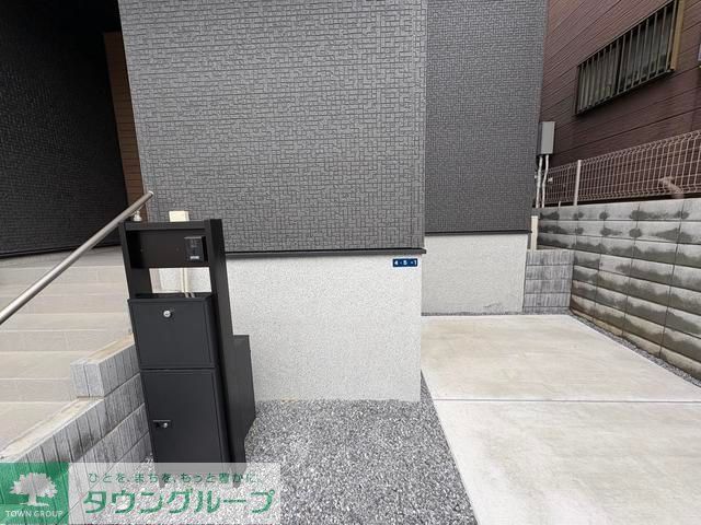 エントランス　お問合せはタウンハウジングまで！※現地待合わせ相談可能