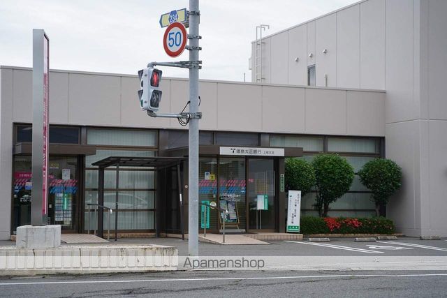 銀行　（株）徳島銀行／上板支店（銀行）まで2859m