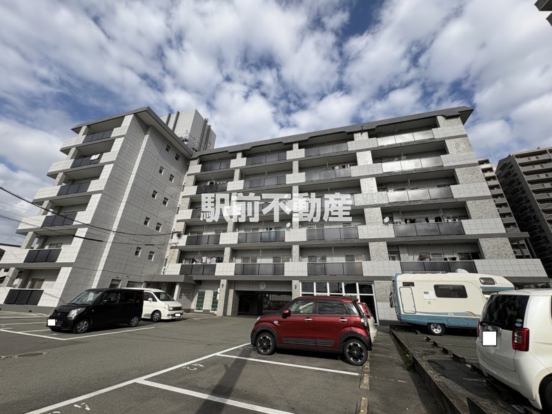 建物外観　南向きのマンション