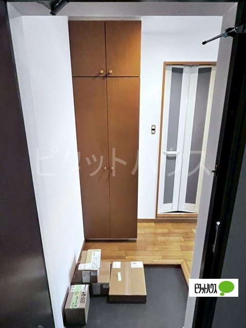 玄関　玄関です。