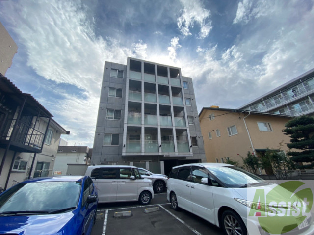 建物外観　札幌市北区北２２西「レジーナＮ２２」