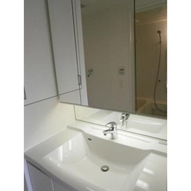 洗面設備　■収納＆鏡付き独立洗面台♪