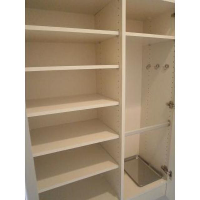 玄関　■モニタ付インターホン付き玄関■シューズラック■ダウンライト