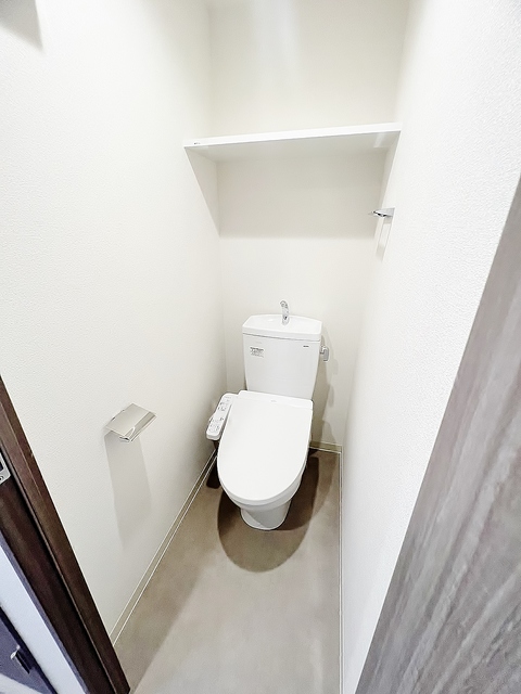 トイレ　温水洗浄便座