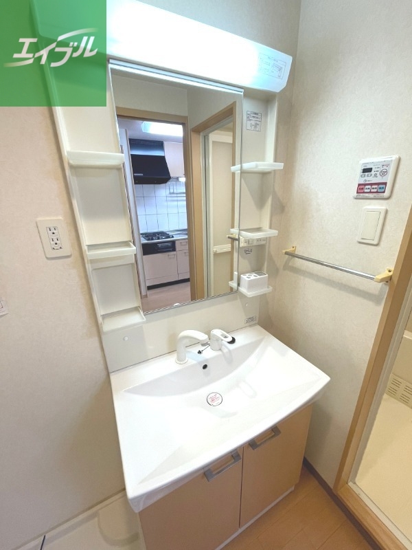 洗面設備　※同タイプ１階写真