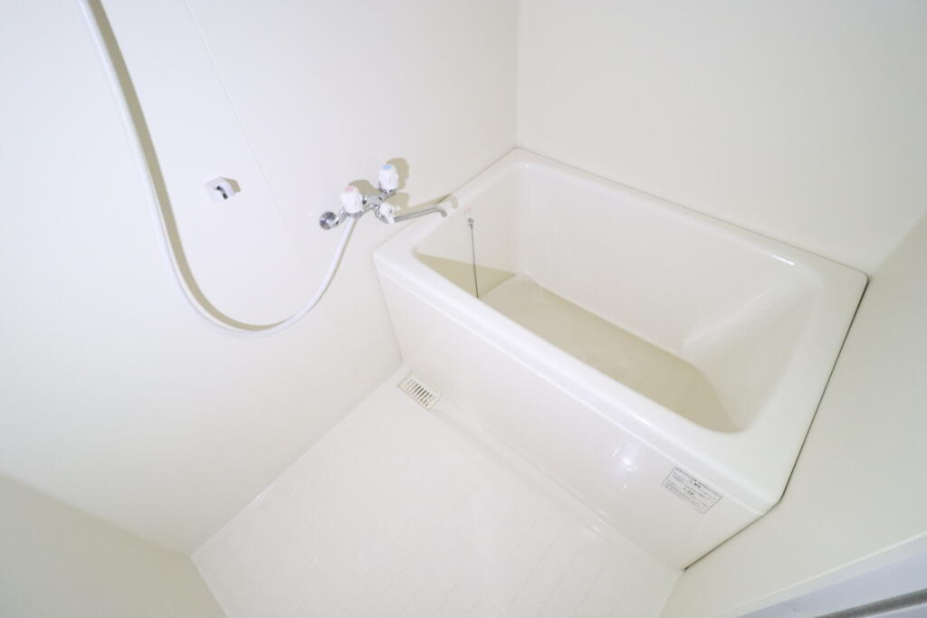 バス・シャワールーム　バスルーム