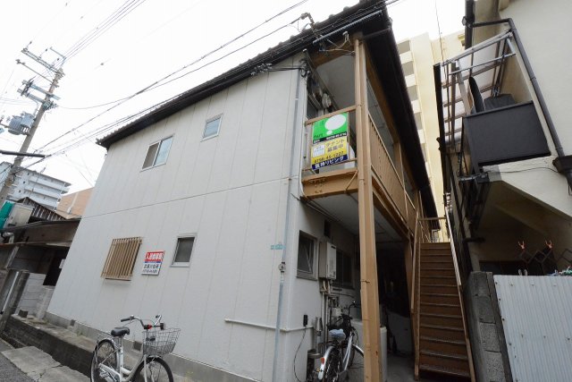 建物外観　兵庫医科大学病院も近くて安心！