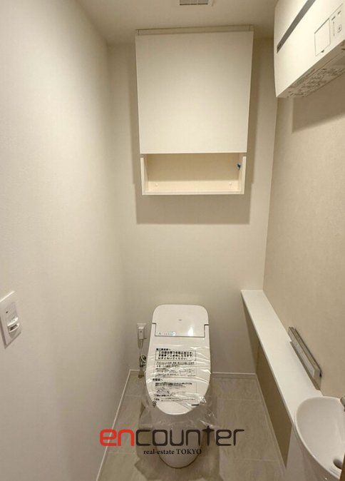 トイレ　※同マンション別室参考写真