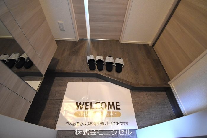 玄関　シューズボックス完備の玄関です。