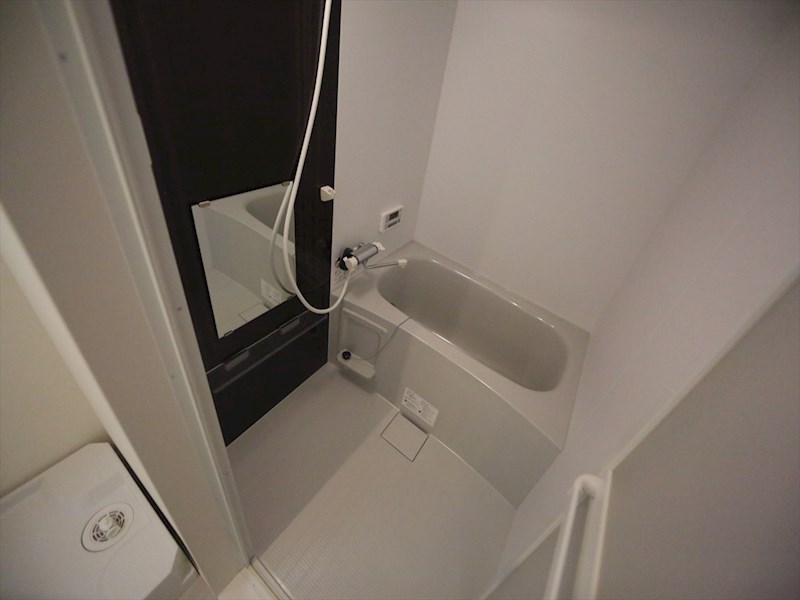 バス・シャワールーム　浴室暖房乾燥機付　追い焚き・オートバス機能付お風呂