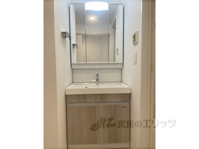 洗面設備　同仕様