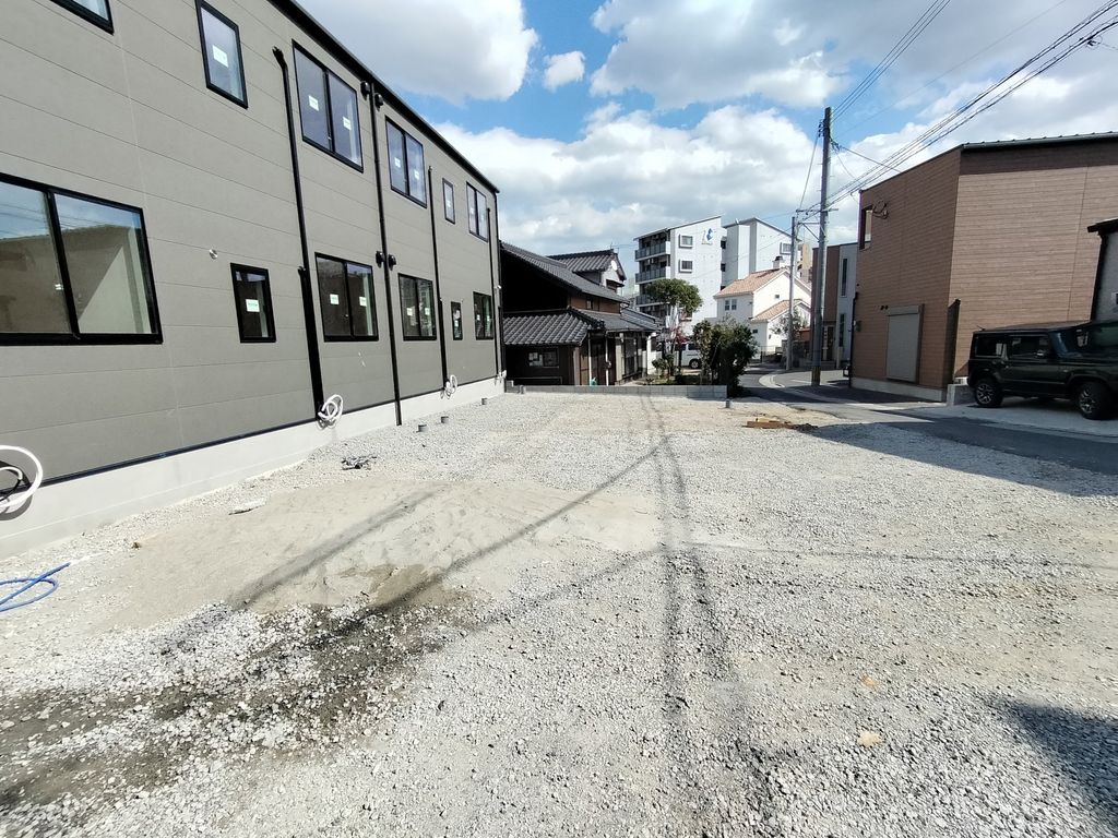 駐車場　駐車場