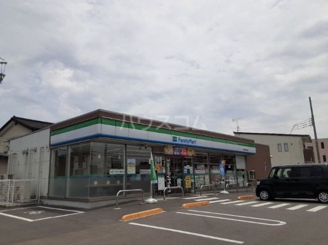 コンビニ　ファミリーマート宇都宮今泉新町（コンビニ）まで446m