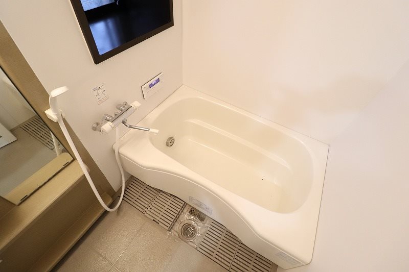 バス・シャワールーム　別部屋の写真使用