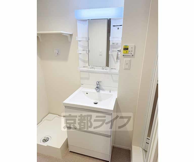 洗面設備　きれいな洗面台です！