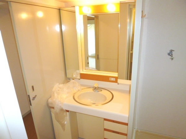 洗面設備　独立洗面化粧台付き☆