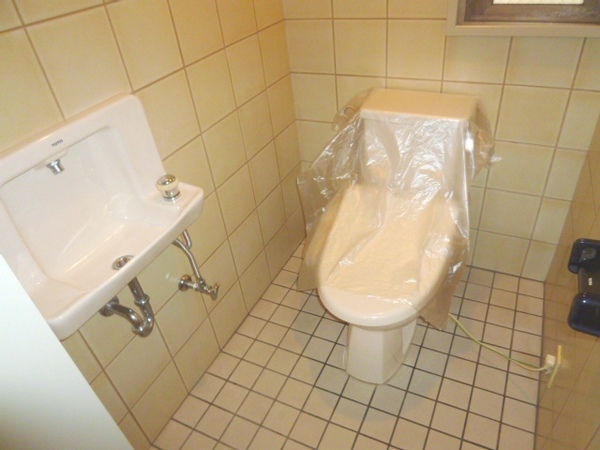 トイレ　コンパクトで使いやすいトイレです☆