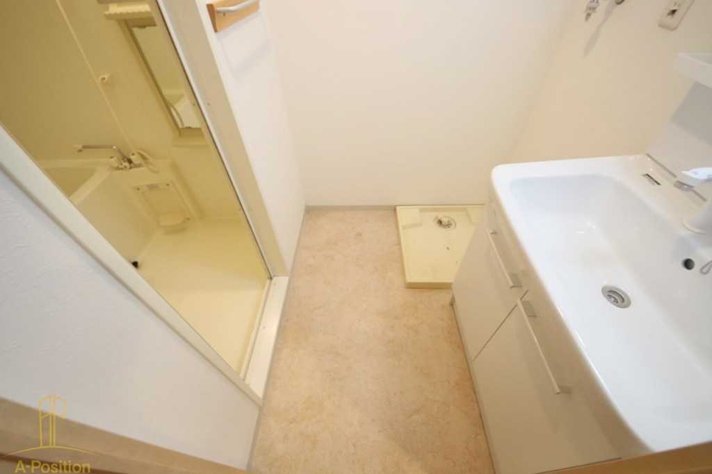 洗面設備　セレニテ日本橋