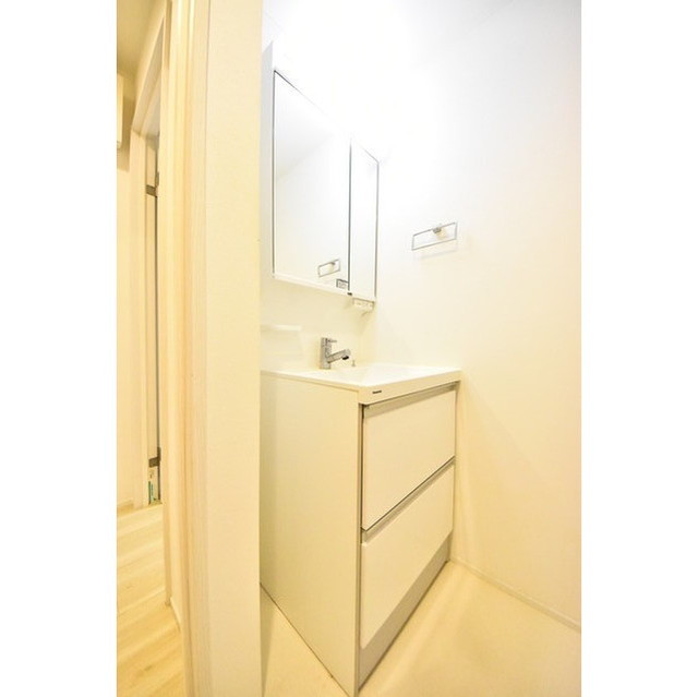 洗面設備　※別部屋の参考写真です。