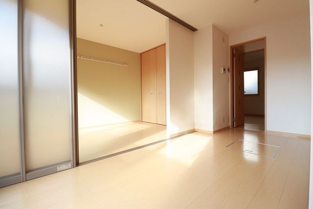 居室・リビング　★同物件別号室参考写真★