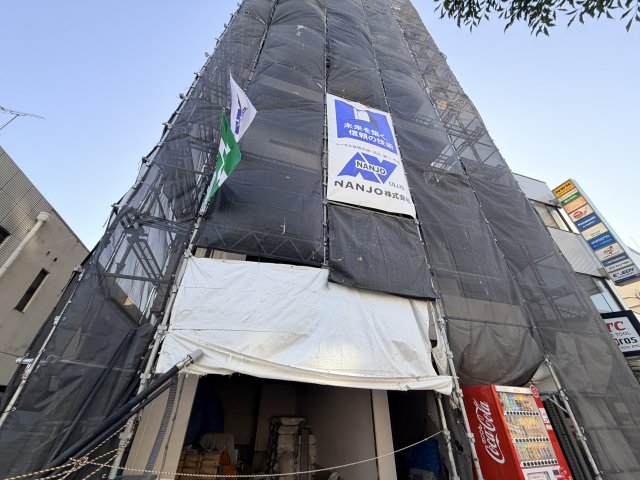 エントランス　建設中