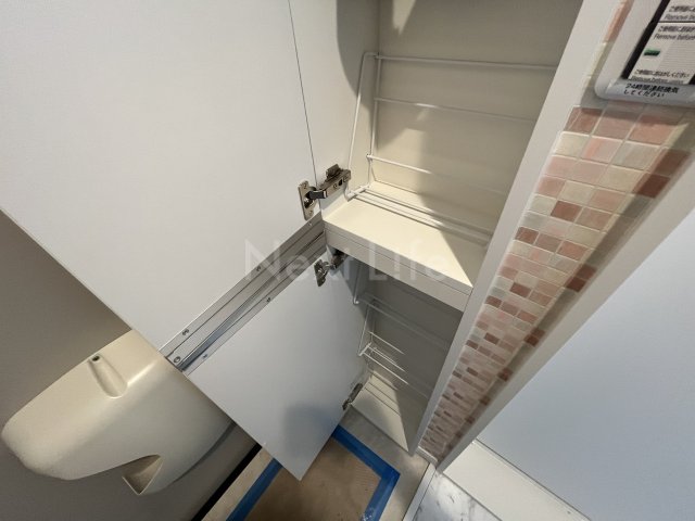 収納　ユナイト反町バレンシアロッソ